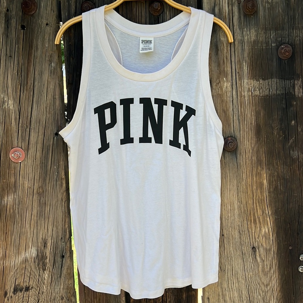 VS PINK TANK